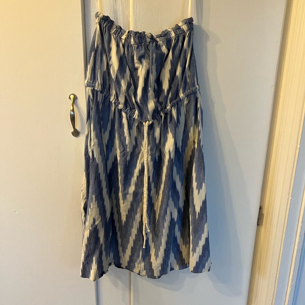 Strapless gap dress